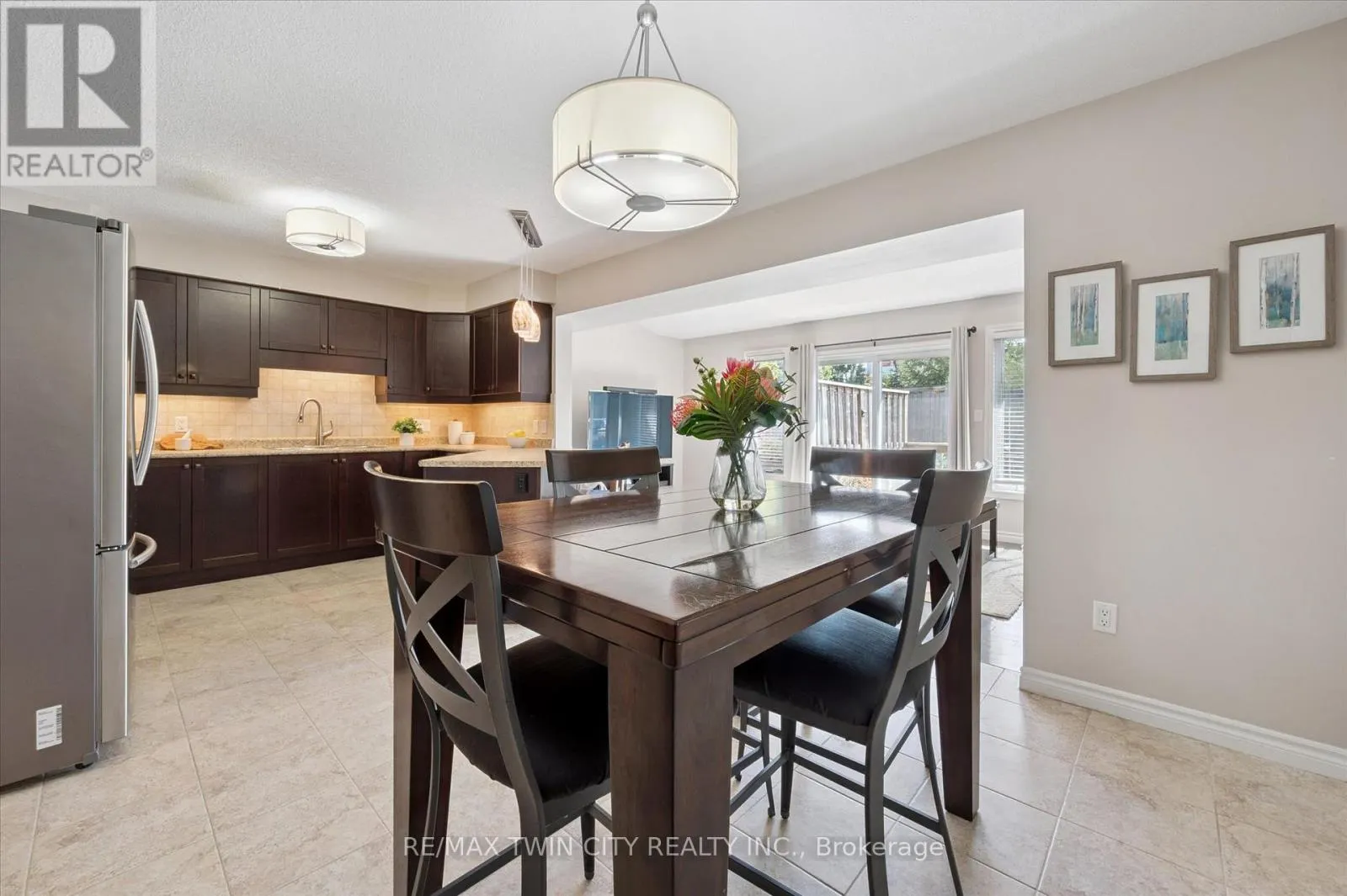 29 - 555 CHABLIS DRIVE