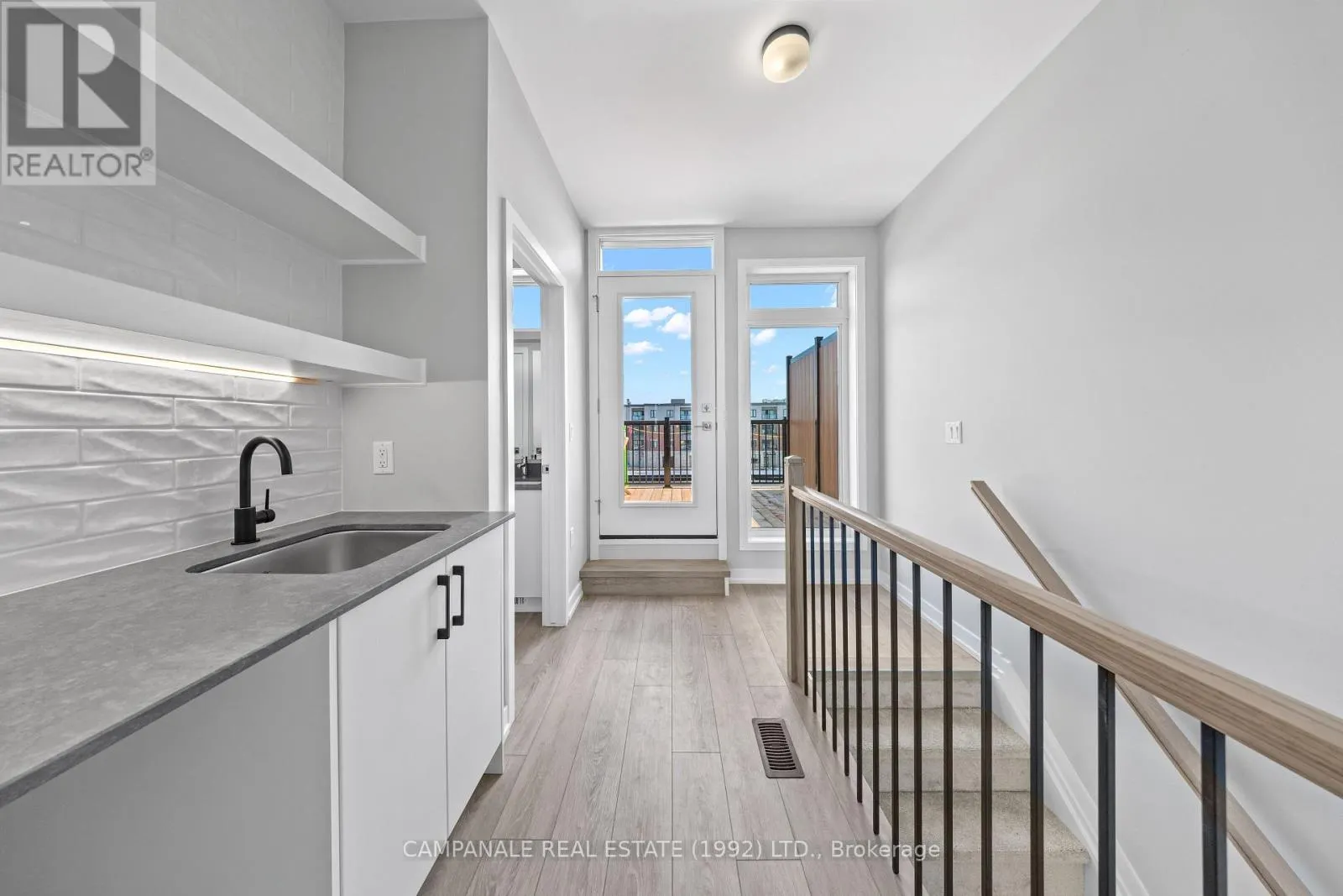 4 MODUGNO AVENUE