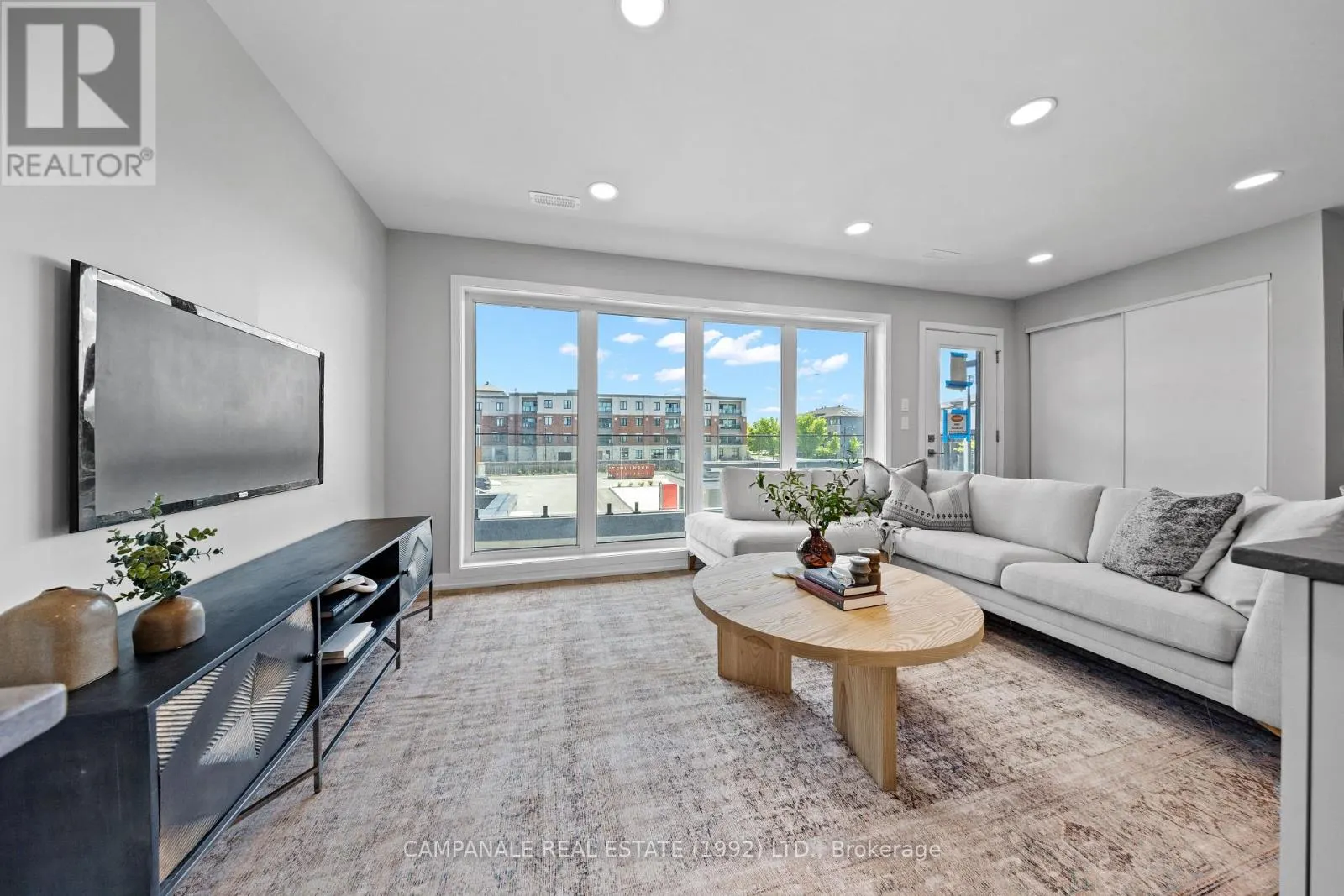 4 MODUGNO AVENUE