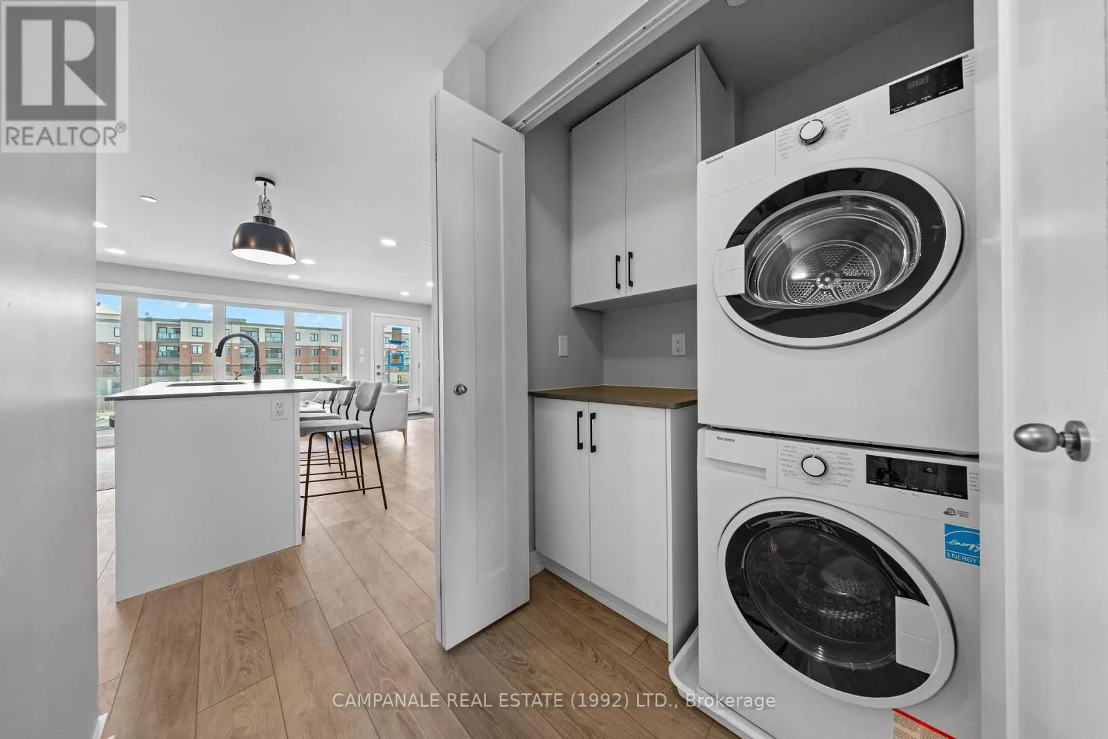 4 MODUGNO AVENUE
