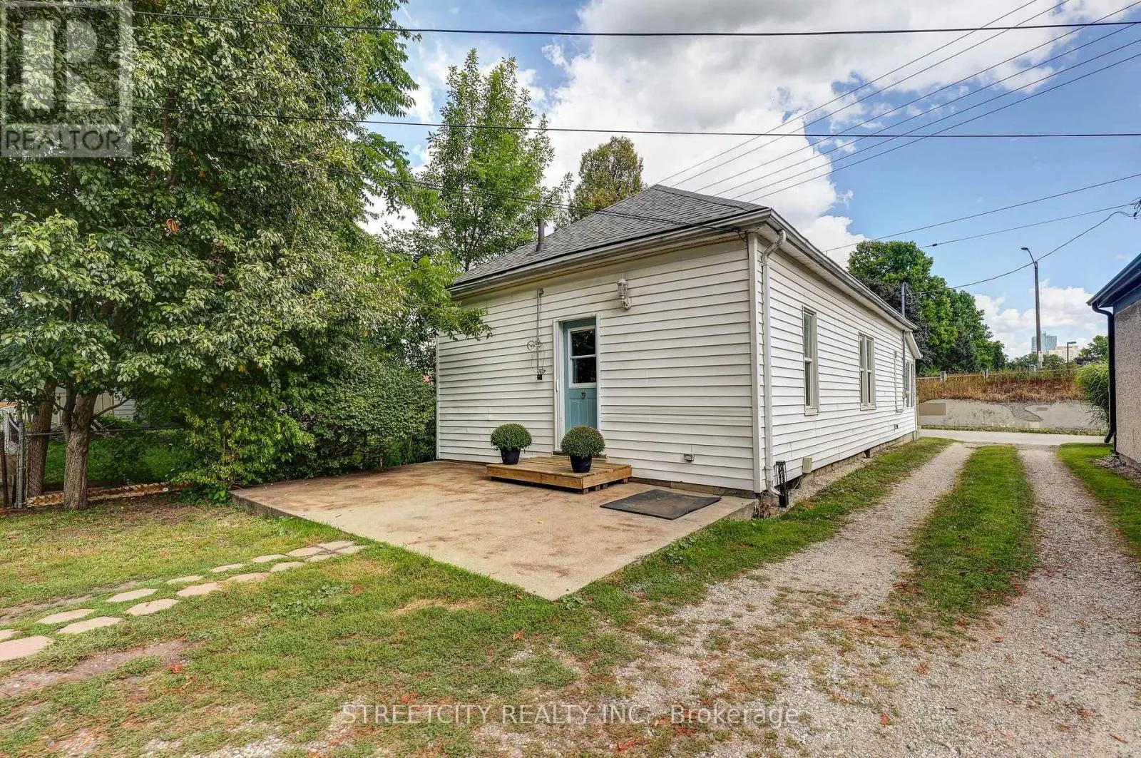 12 CAVENDISH CRESCENT