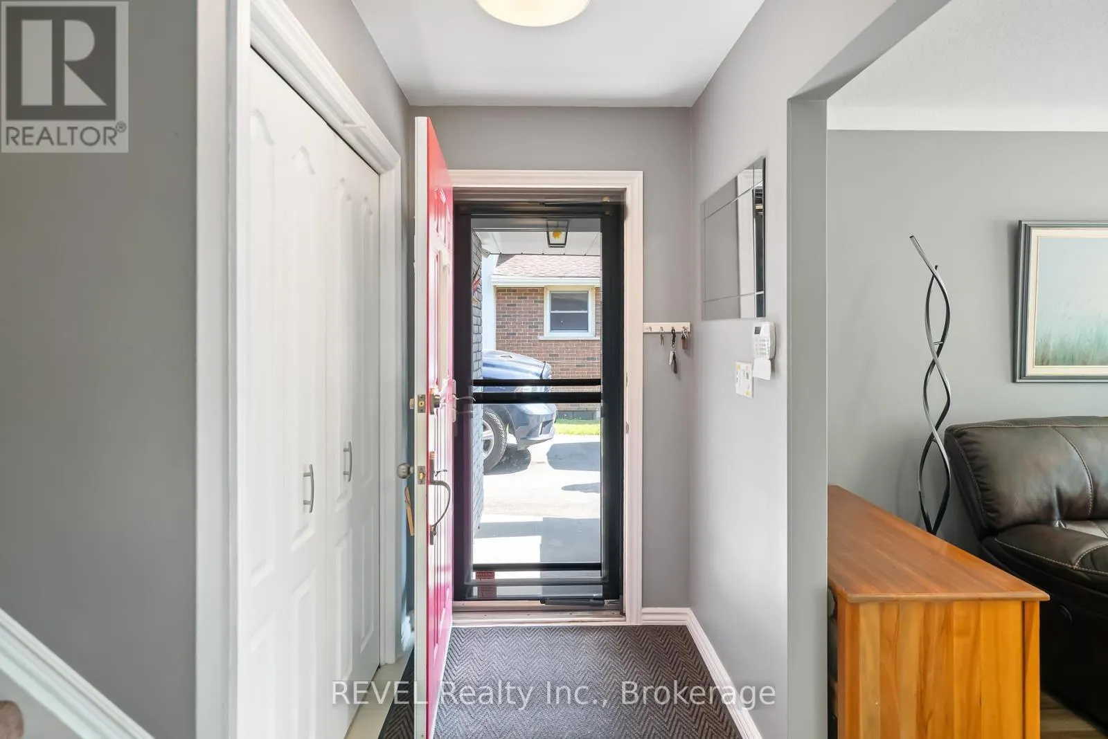 9 FITZROY LANE