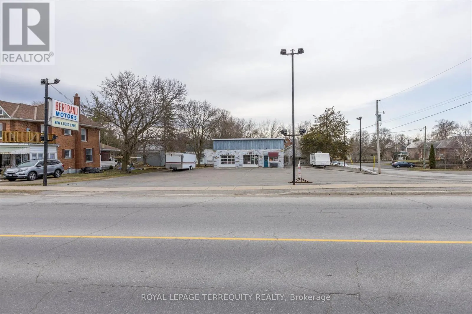 119 BRIDGE STREET W