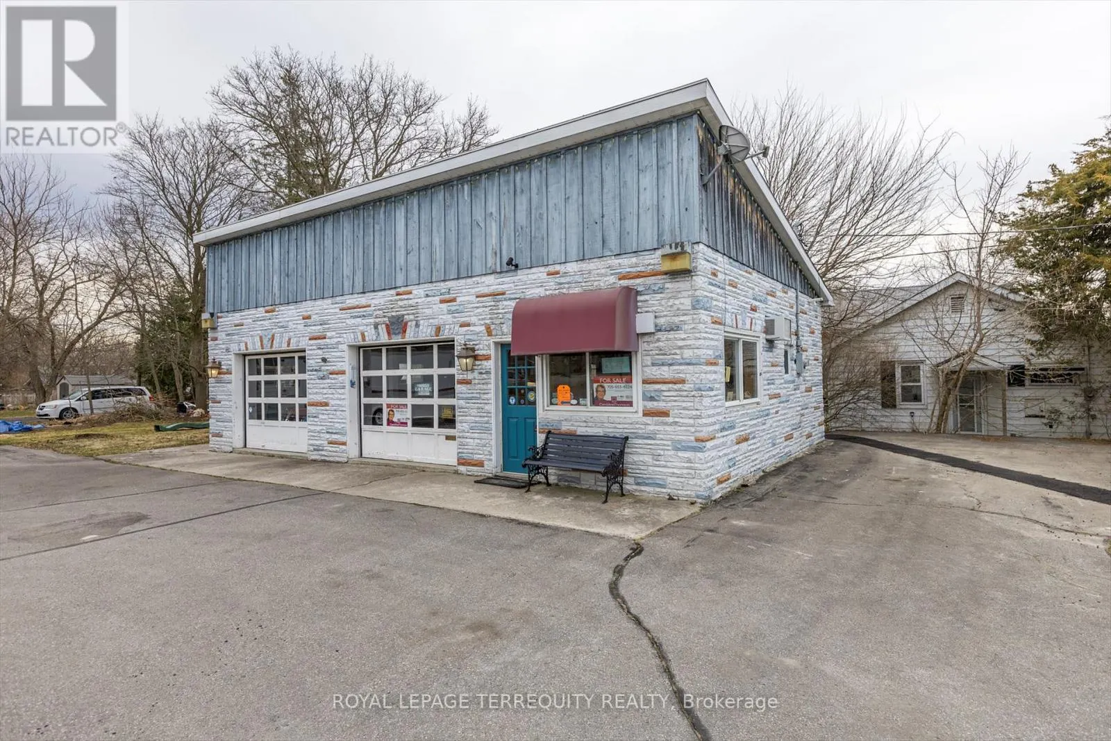 119 BRIDGE STREET W