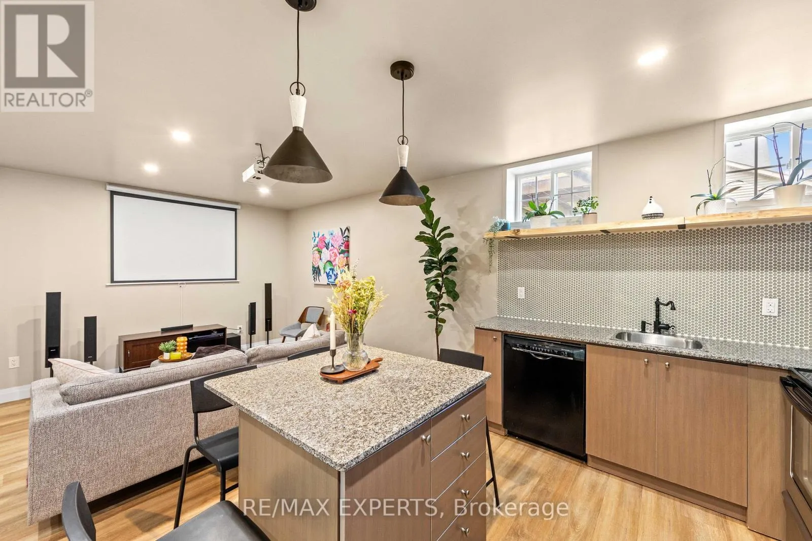 78 LAMBERT CRESCENT