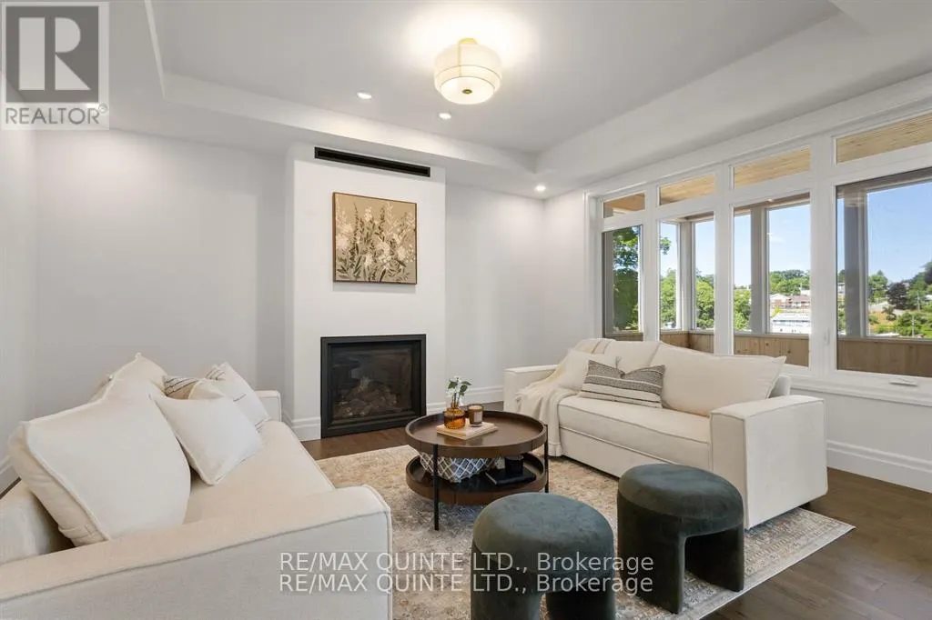 125 VILLENEUVE DRIVE