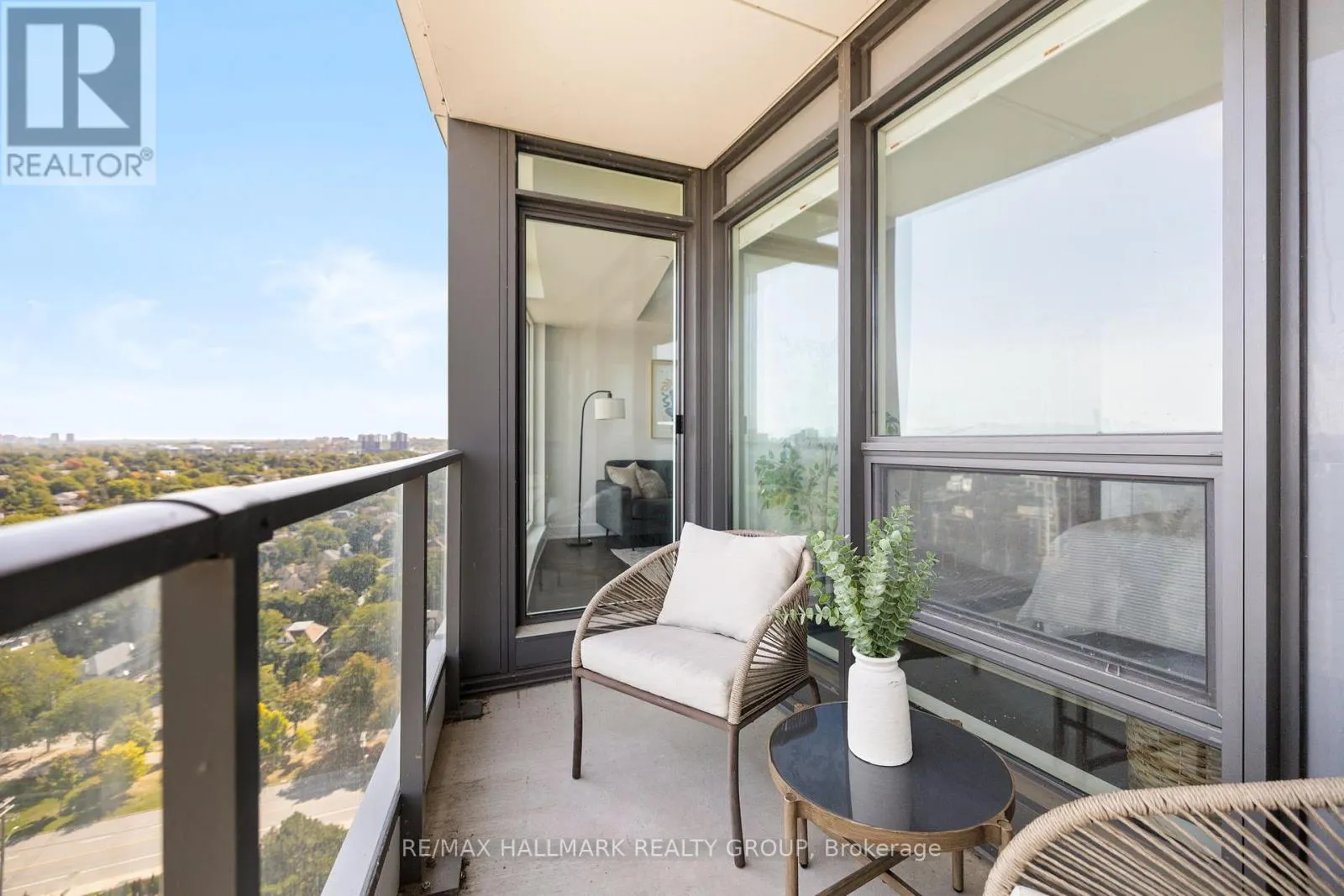 1906 - 485 RICHMOND ROAD