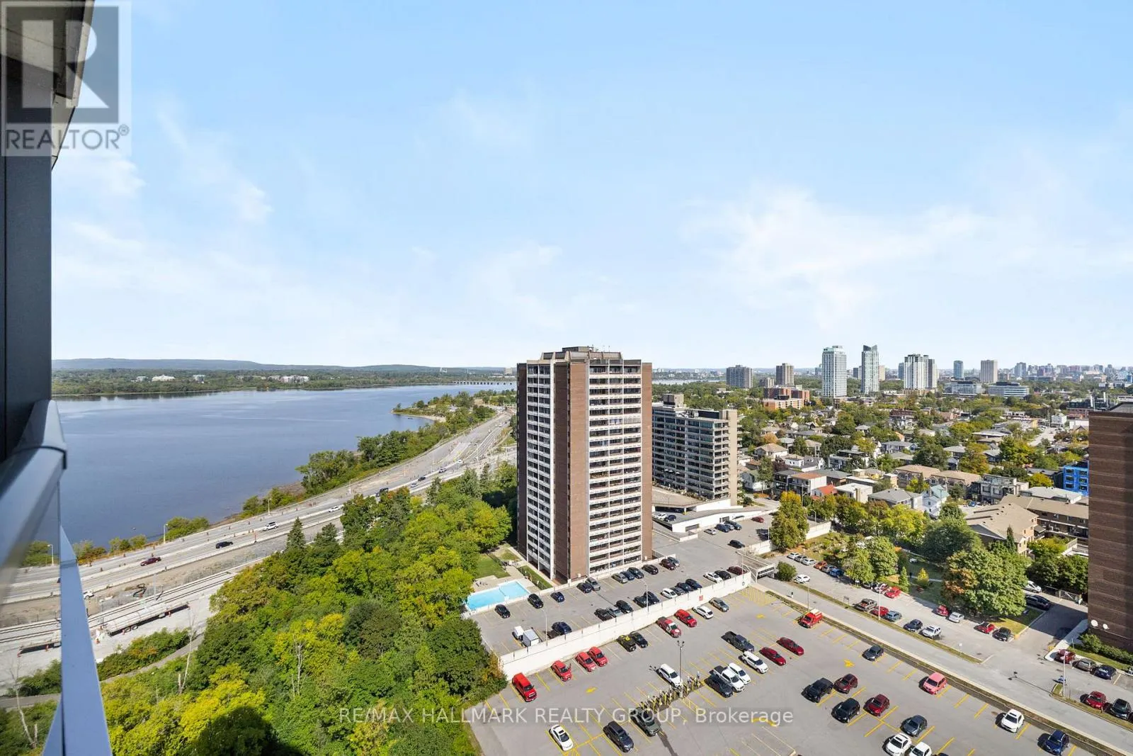 1906 - 485 RICHMOND ROAD