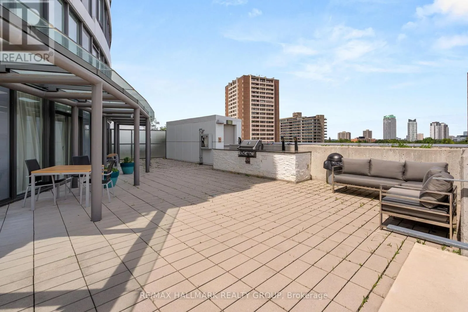 1906 - 485 RICHMOND ROAD