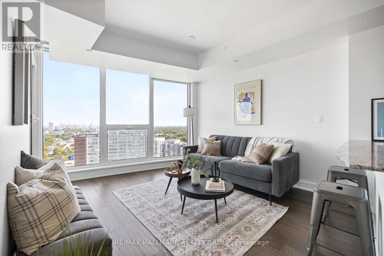 1906 - 485 RICHMOND ROAD