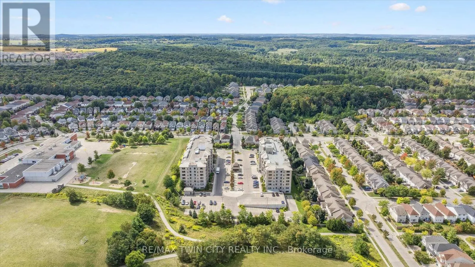301 - 776 LAURELWOOD DRIVE