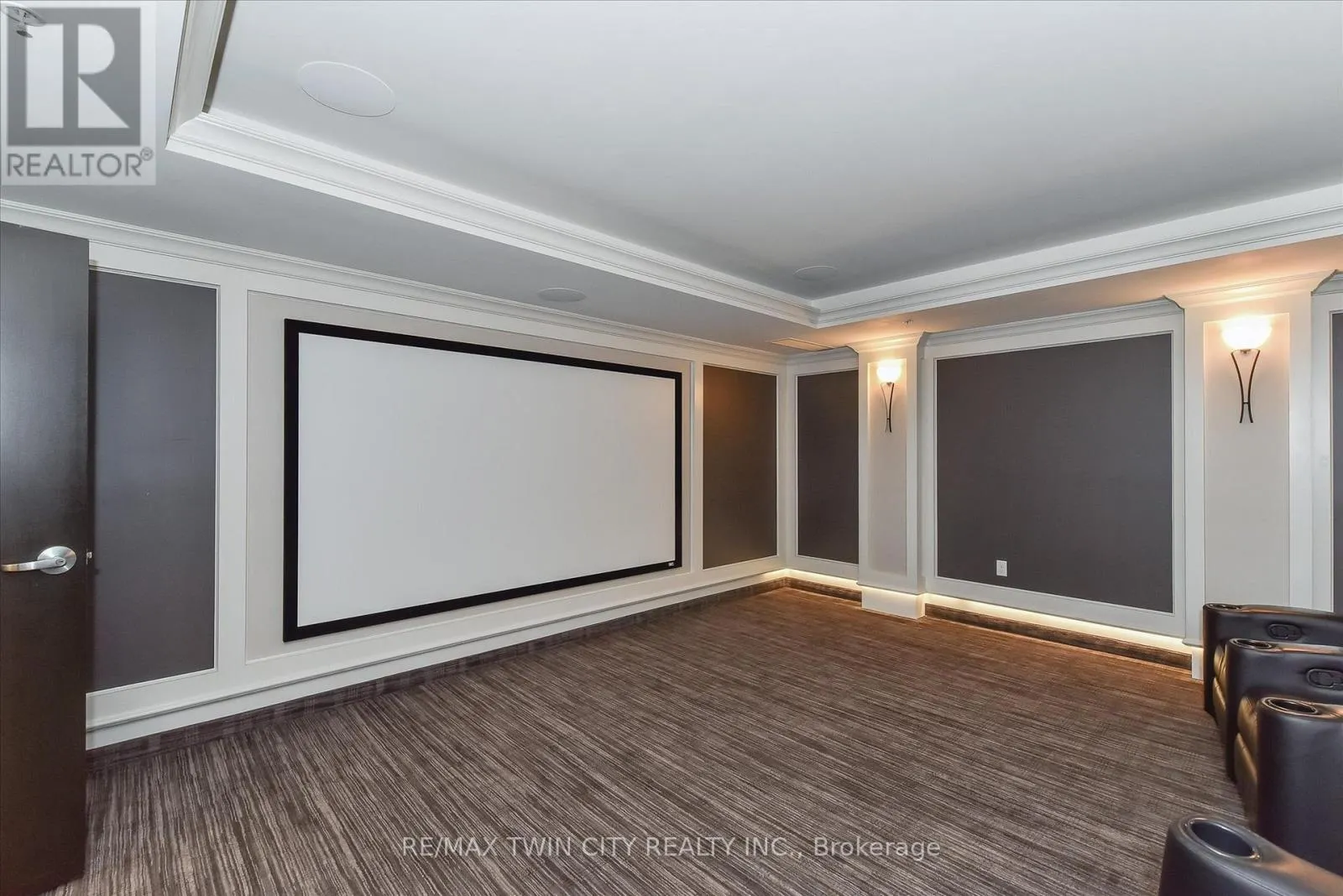 301 - 776 LAURELWOOD DRIVE