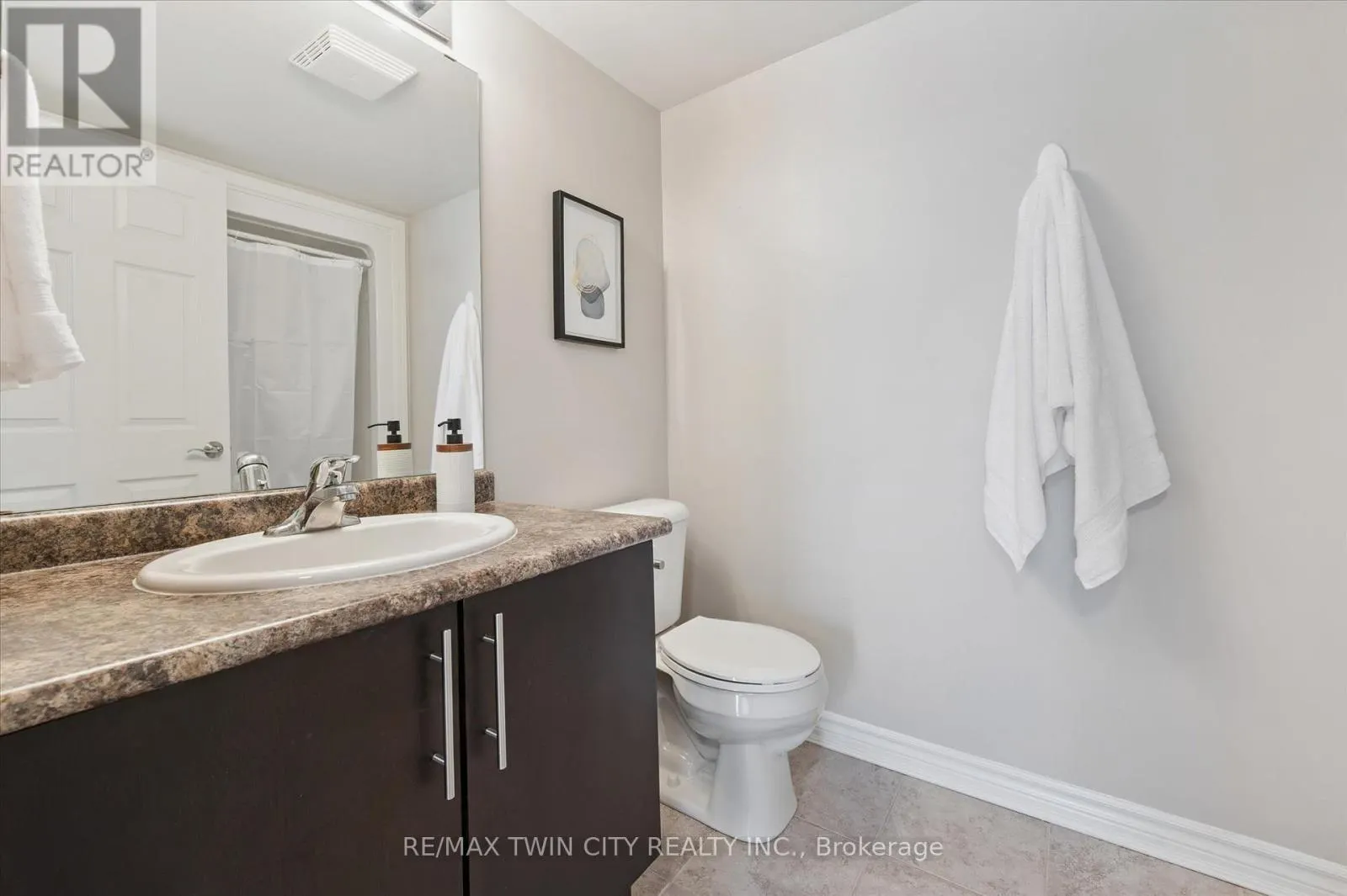 301 - 776 LAURELWOOD DRIVE