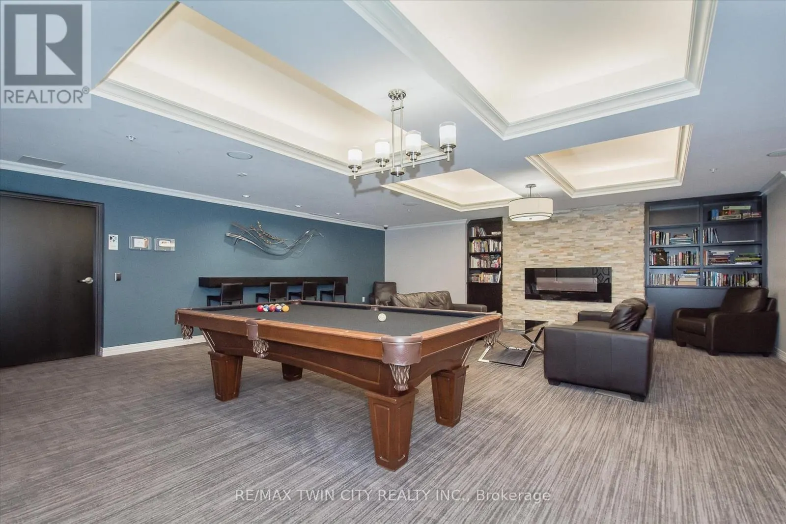 301 - 776 LAURELWOOD DRIVE