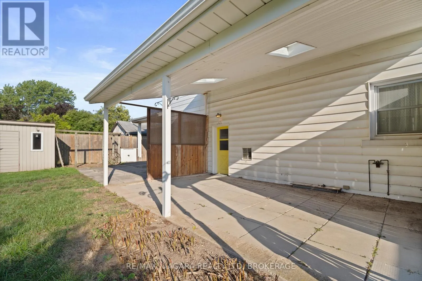613 QUEENSTON ROAD