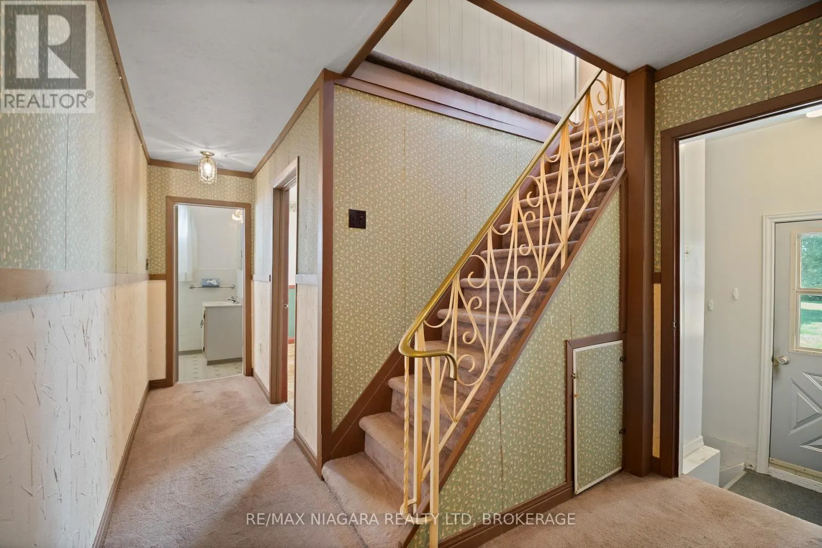 613 QUEENSTON ROAD