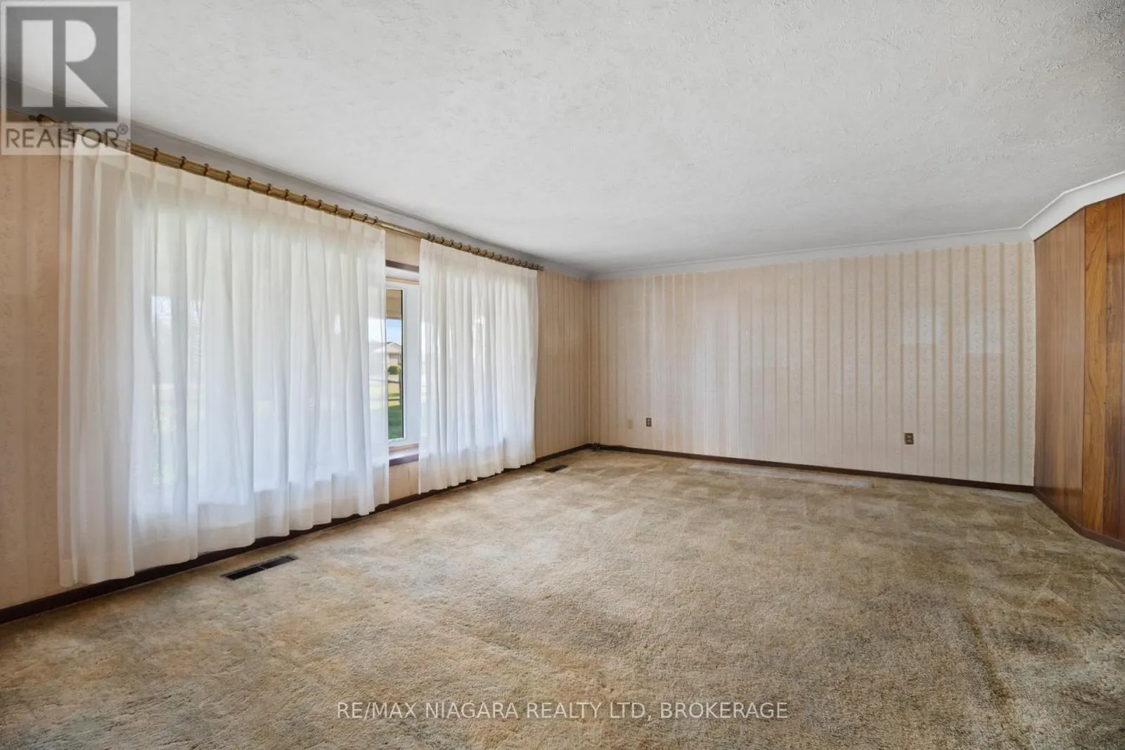 613 QUEENSTON ROAD