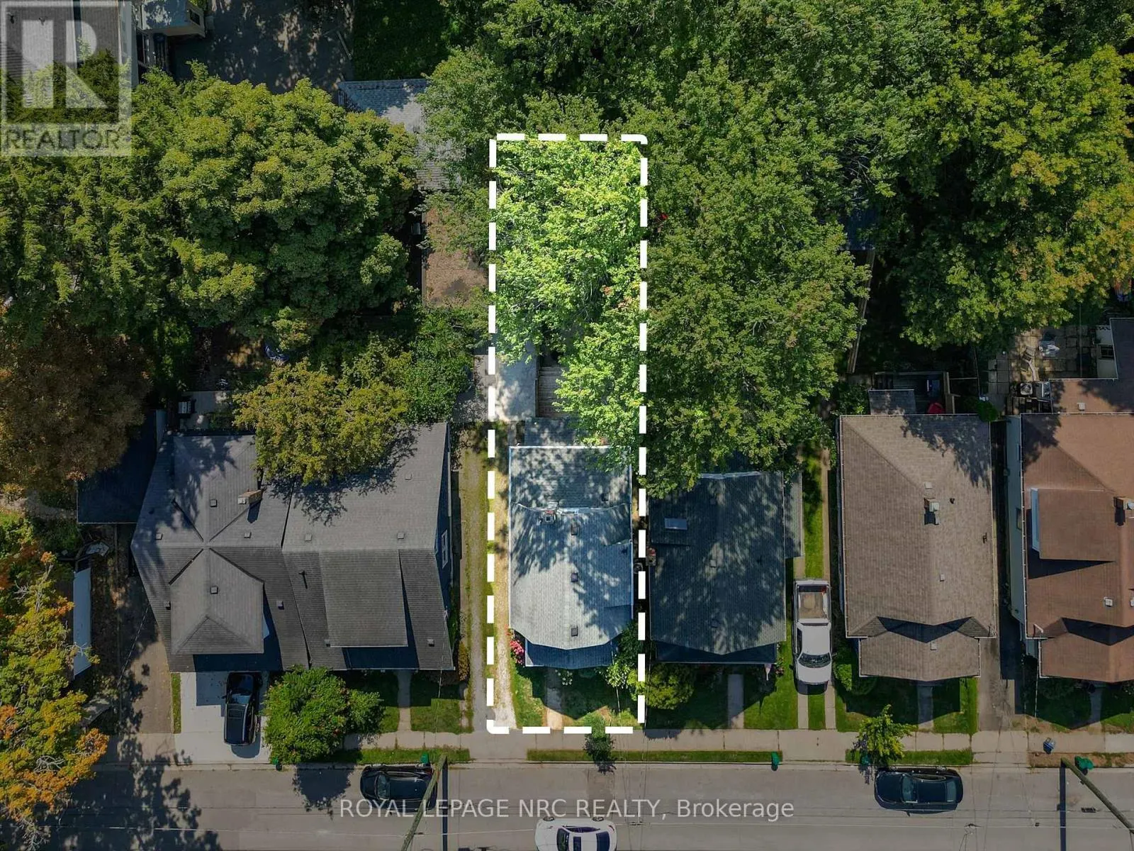 38 LOUISA STREET