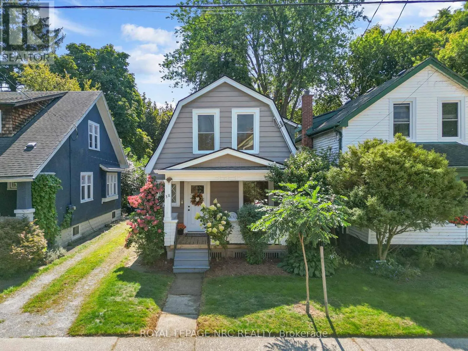 38 LOUISA STREET