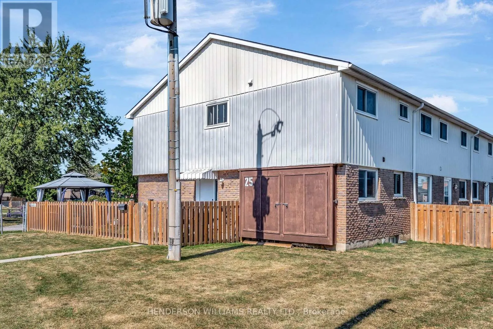 72 - 25 TRACEY PARK DRIVE, #72