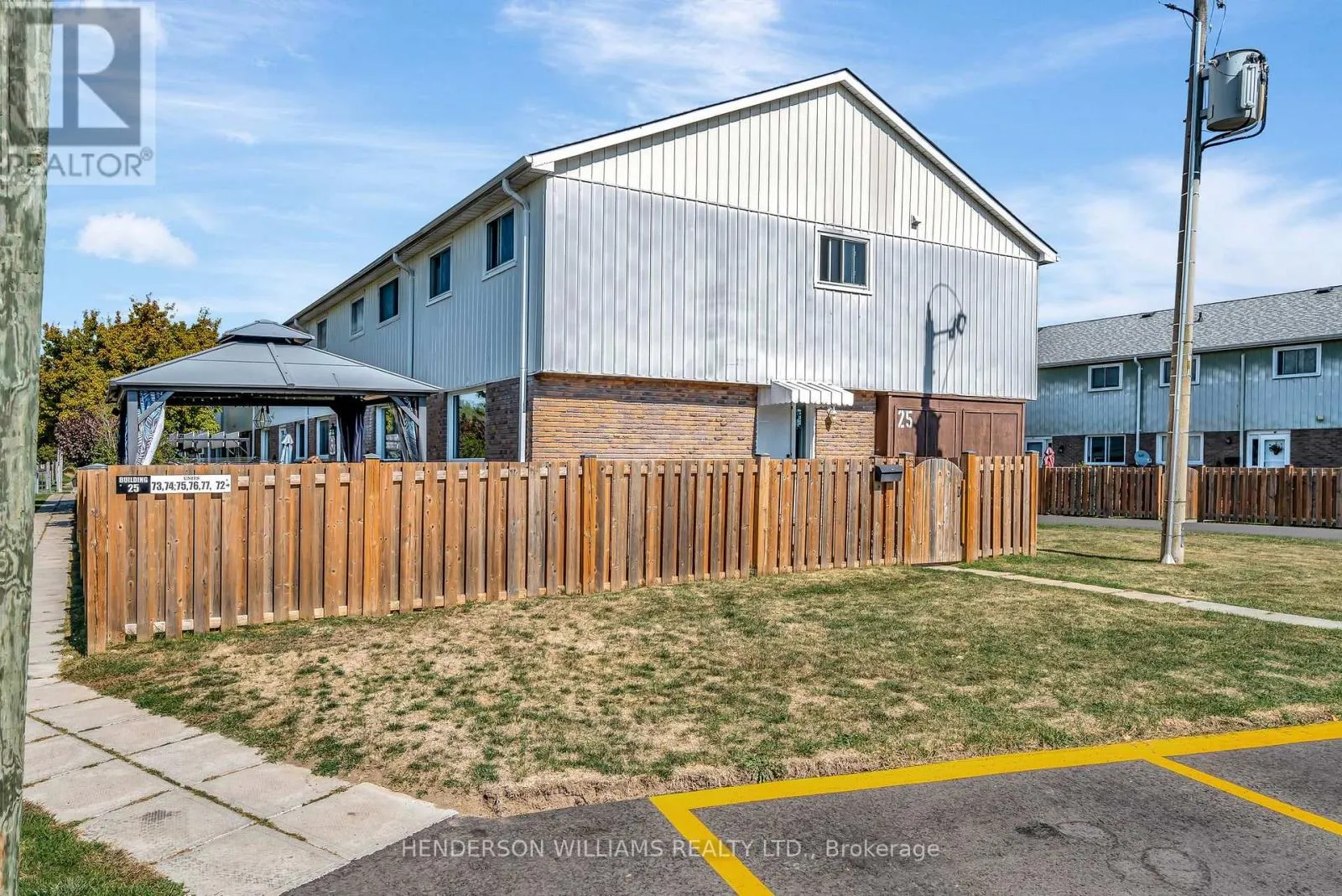 72 - 25 TRACEY PARK DRIVE, #72