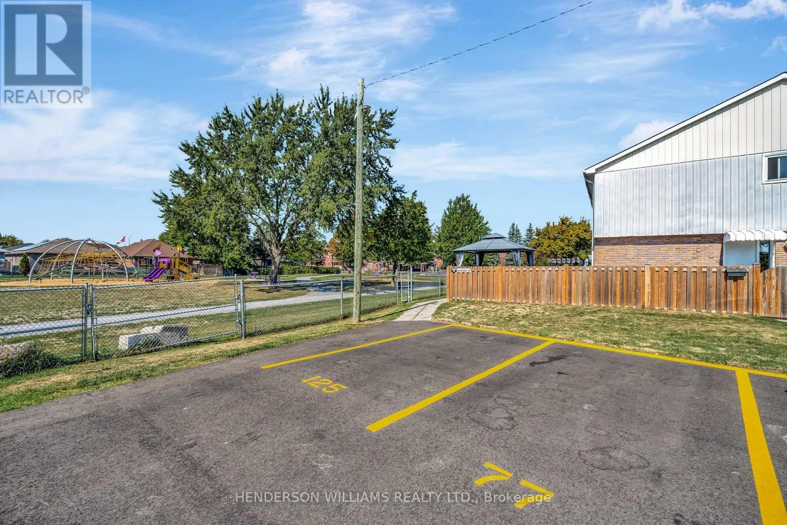 72 - 25 TRACEY PARK DRIVE, #72
