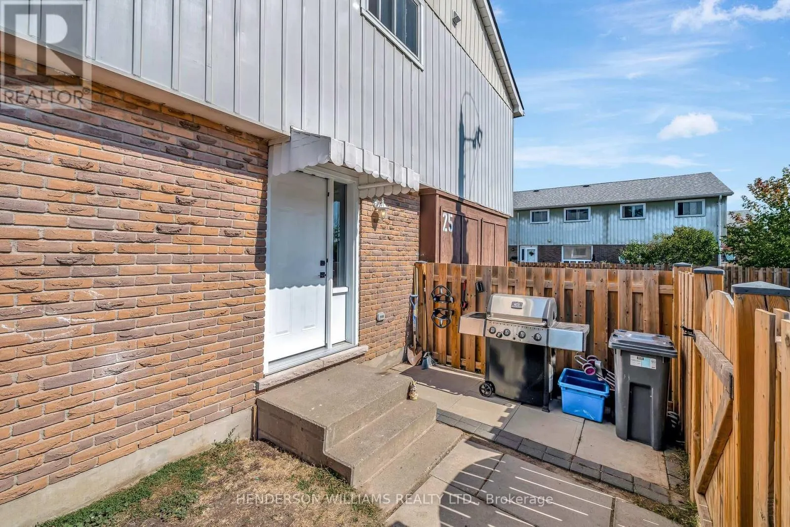 72 - 25 TRACEY PARK DRIVE, #72