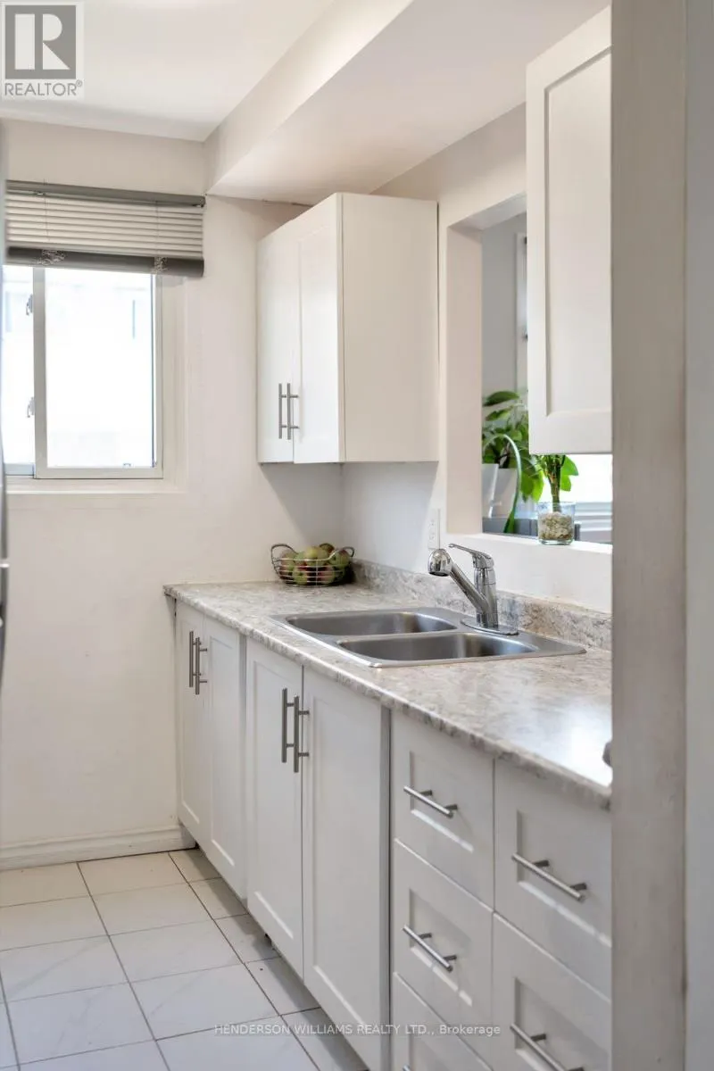 72 - 25 TRACEY PARK DRIVE, #72