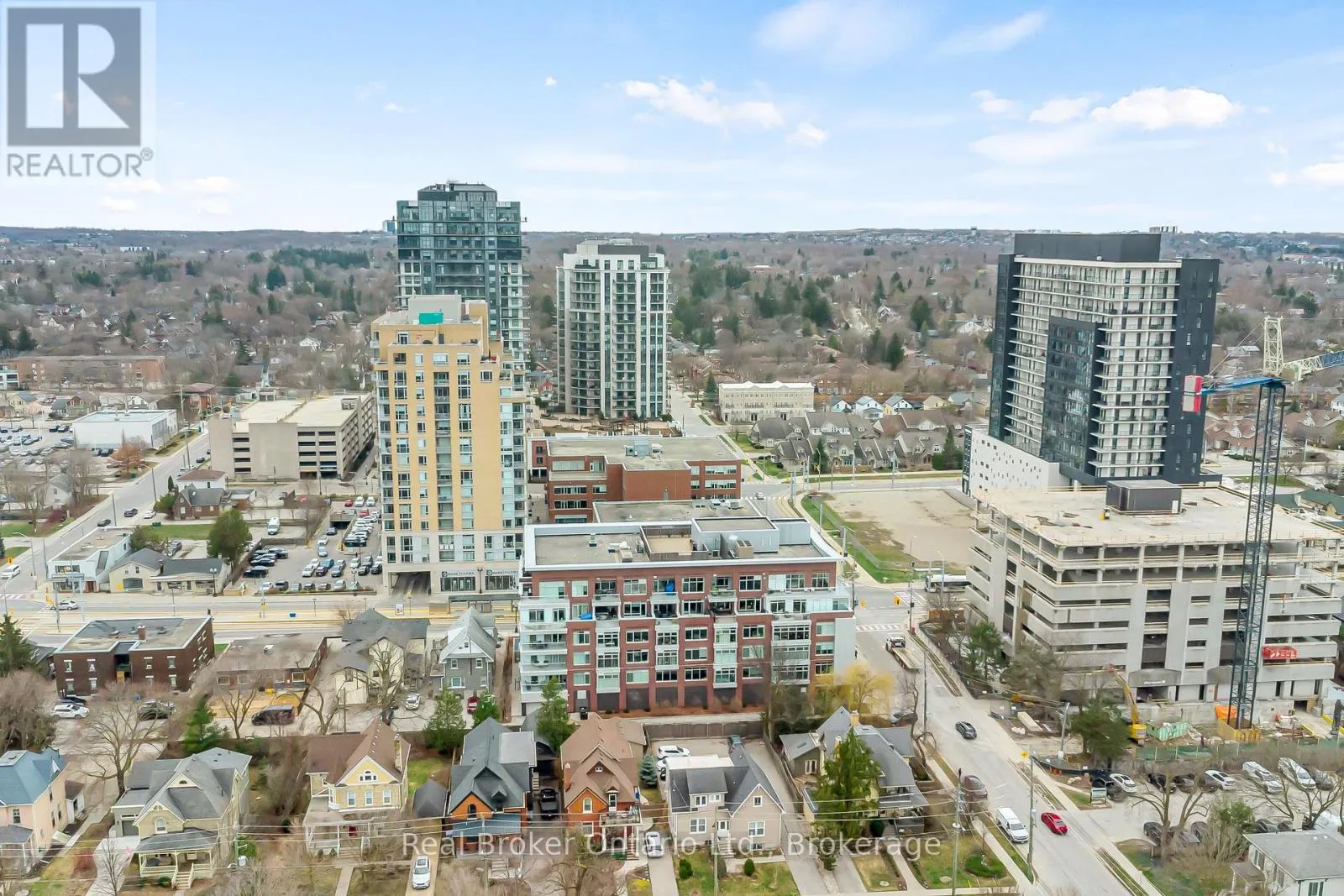214 - 188 KING STREET S, #214