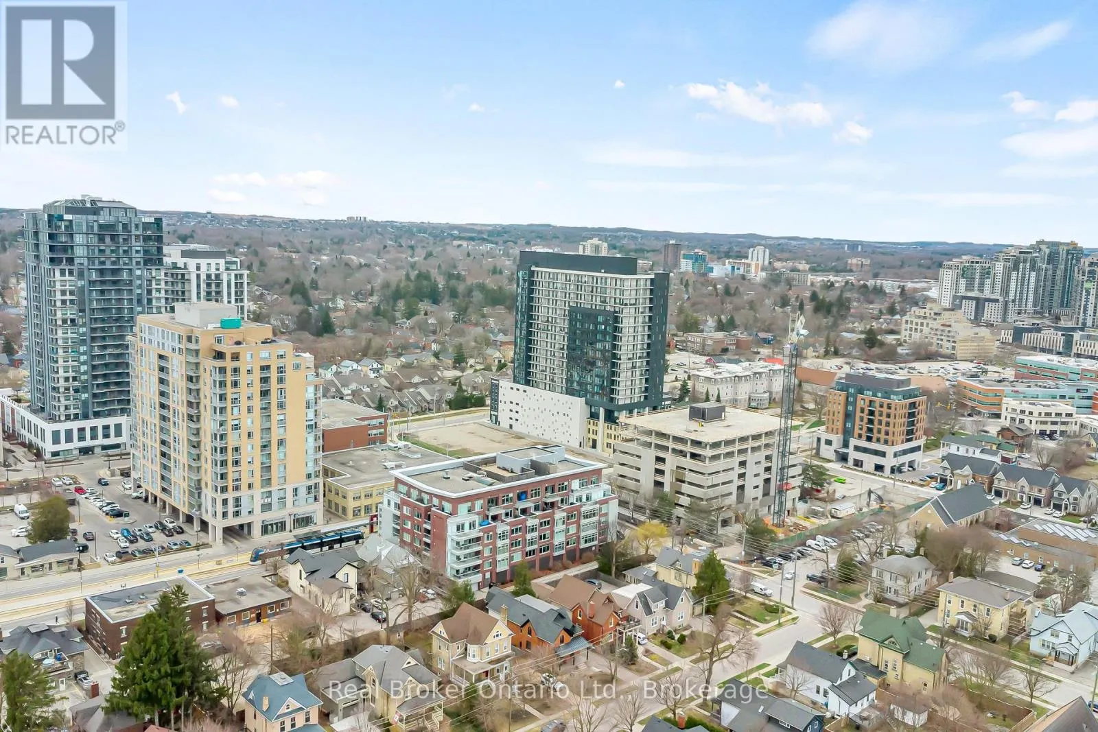 214 - 188 KING STREET S, #214