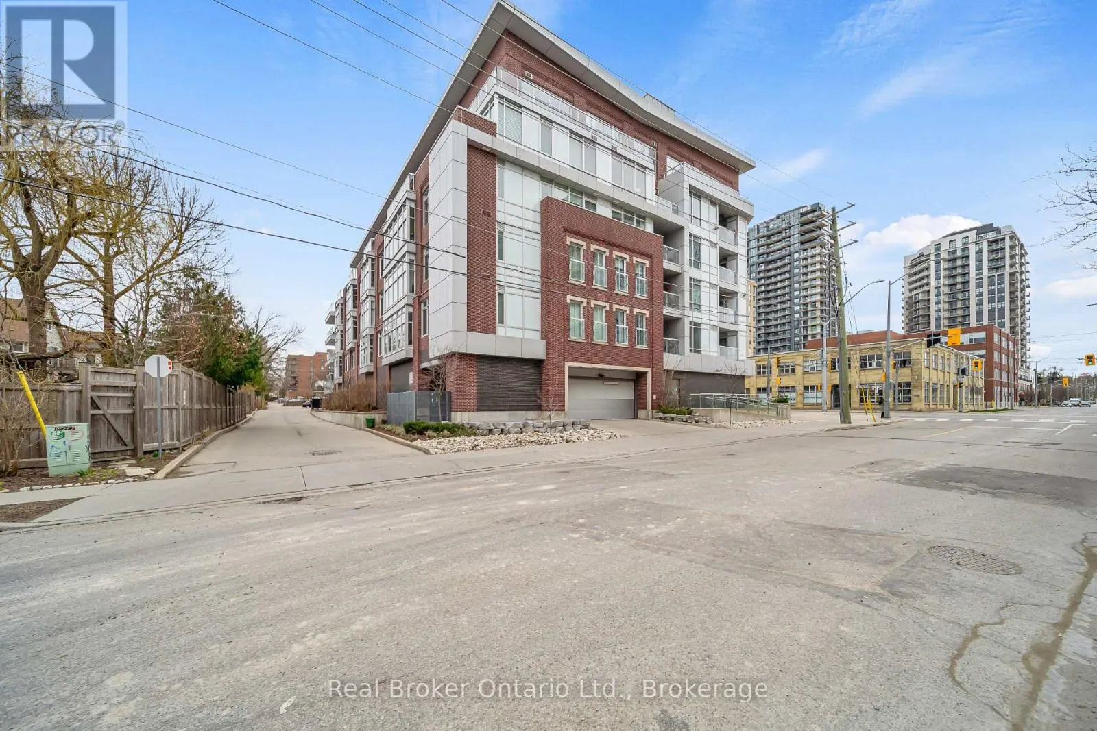 214 - 188 KING STREET S, #214