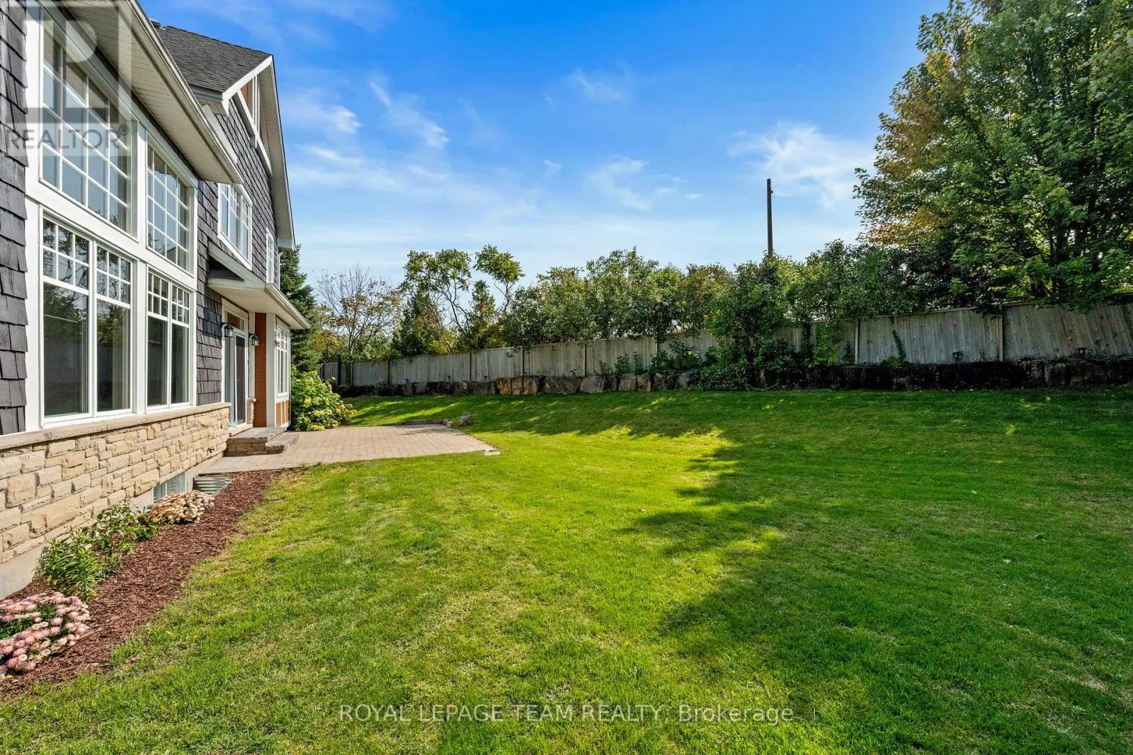 60 IRONSIDE COURT