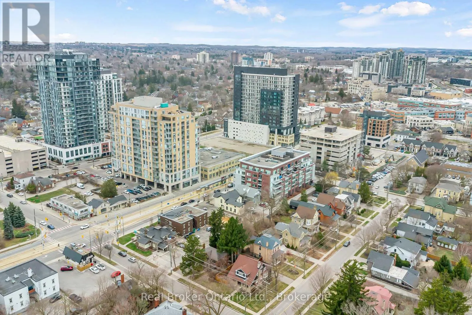 214 - 188 KING STREET S, #214