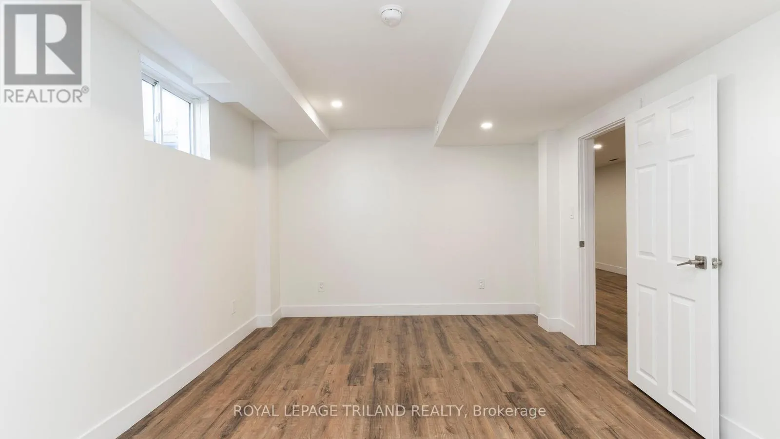 4 SCHREYER DRIVE