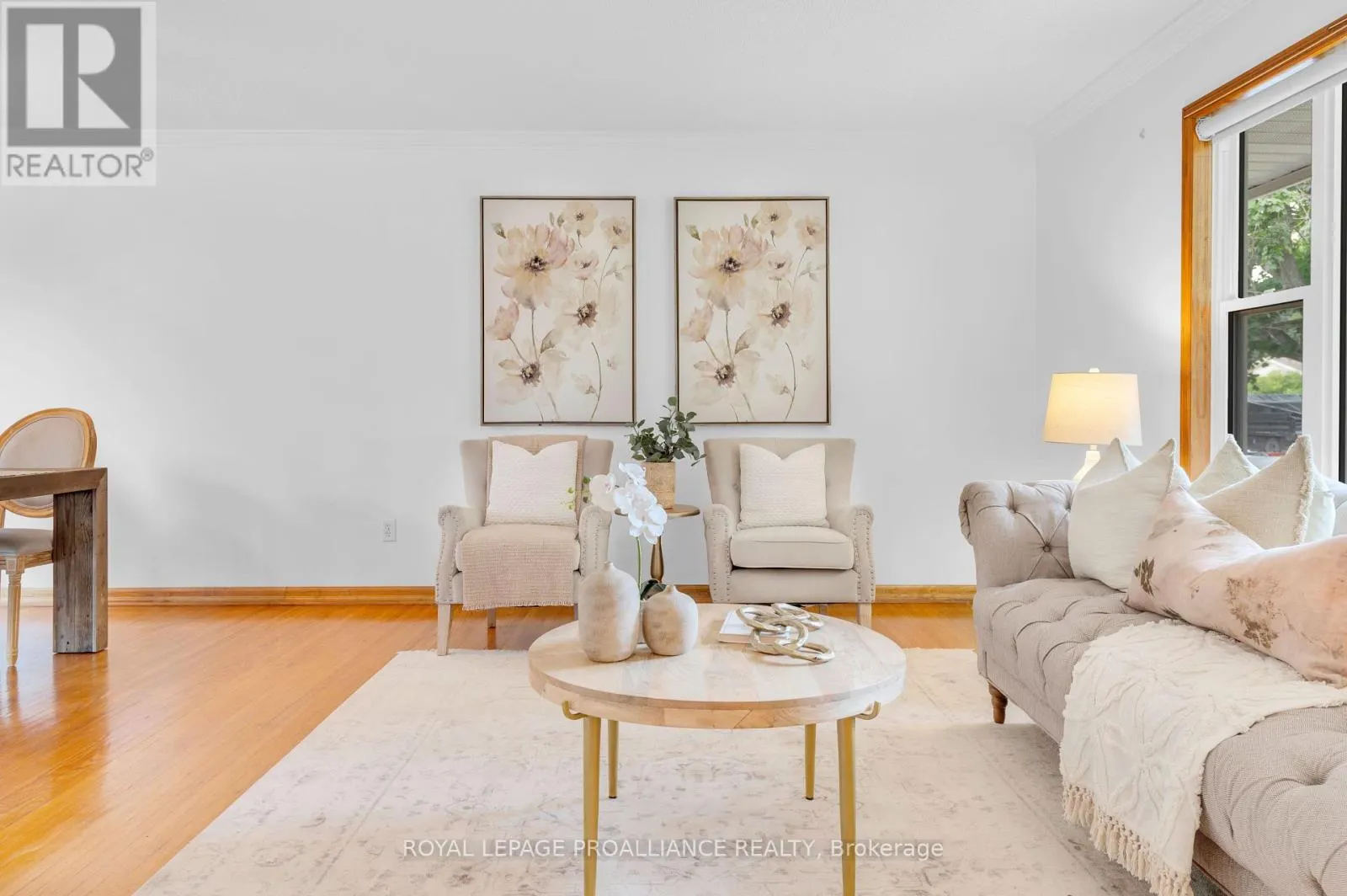 5 ORCHARD CRESCENT