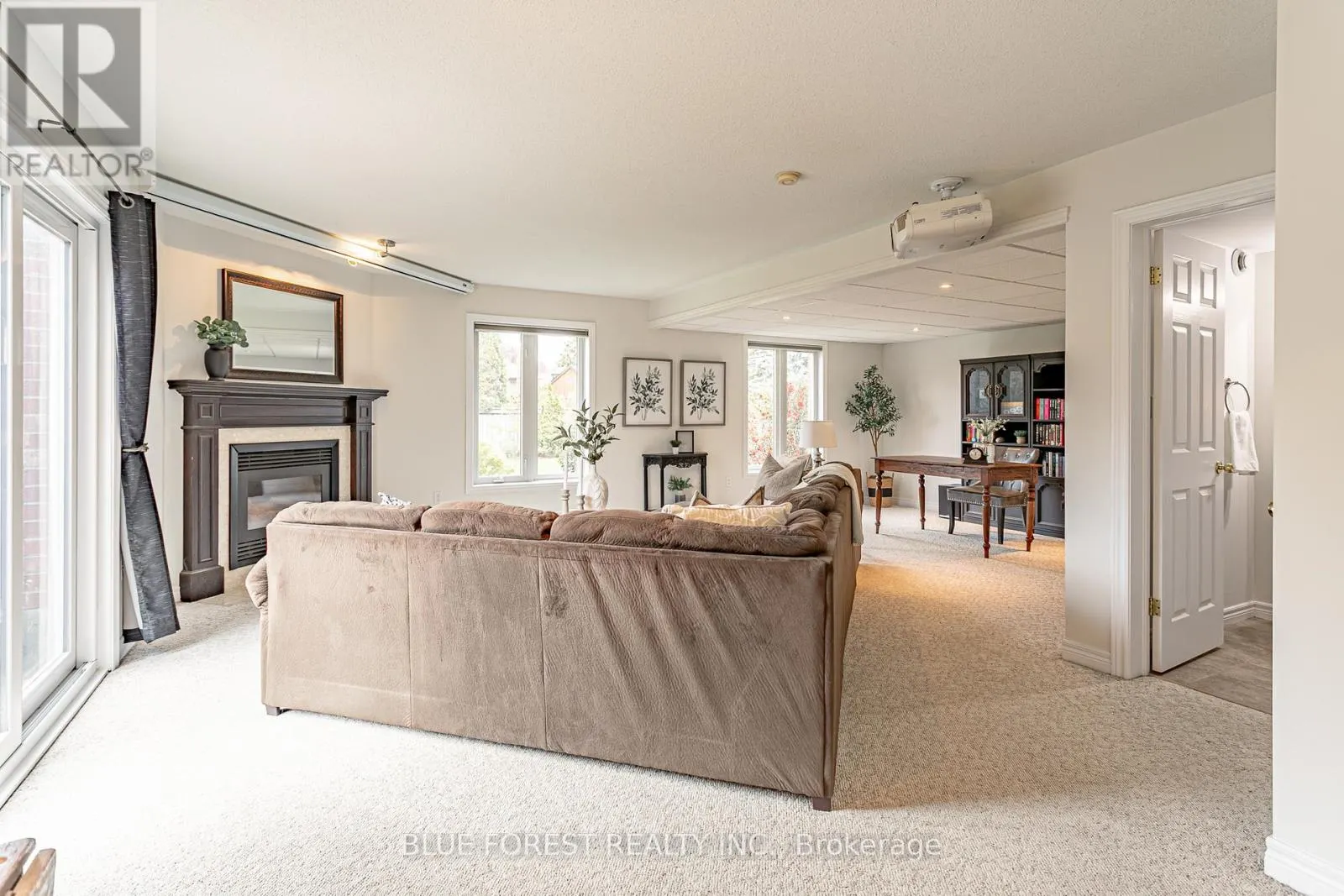 49 PARKVIEW DRIVE