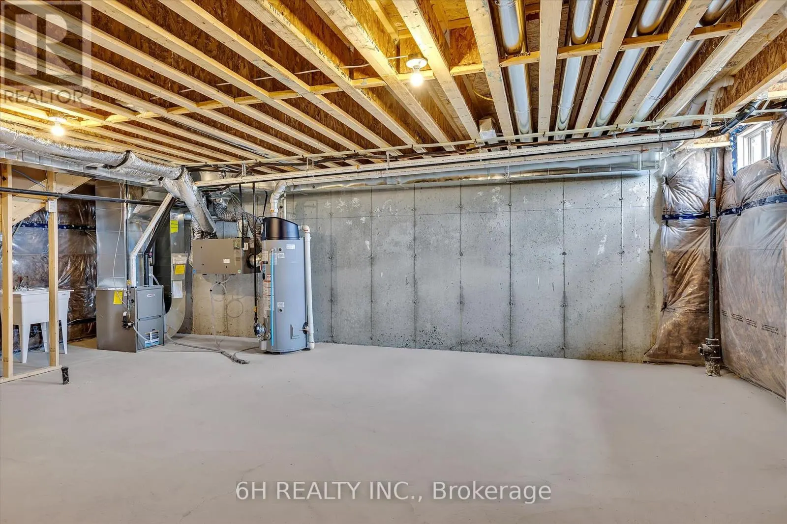 145 PIKE STREET