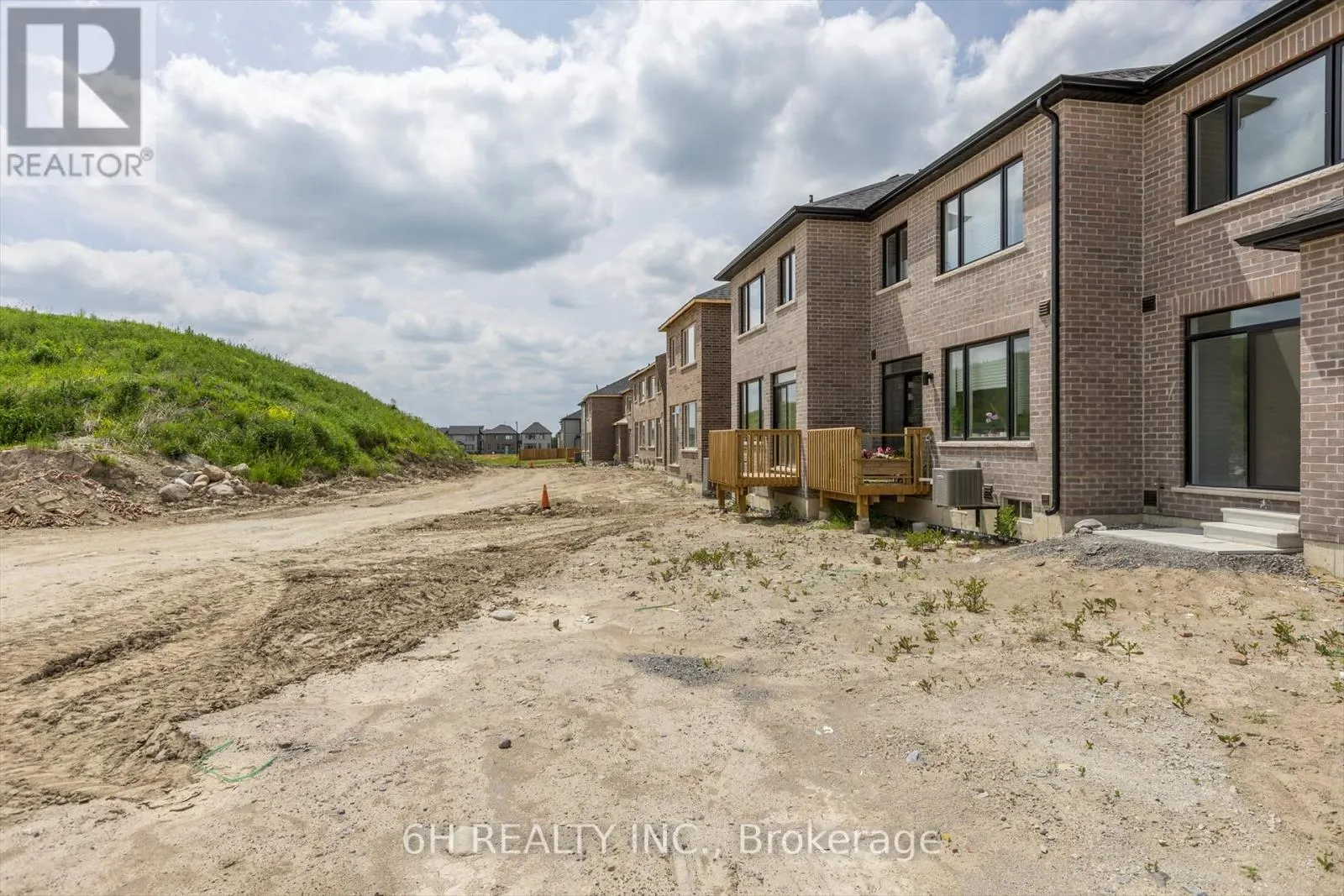 145 PIKE STREET
