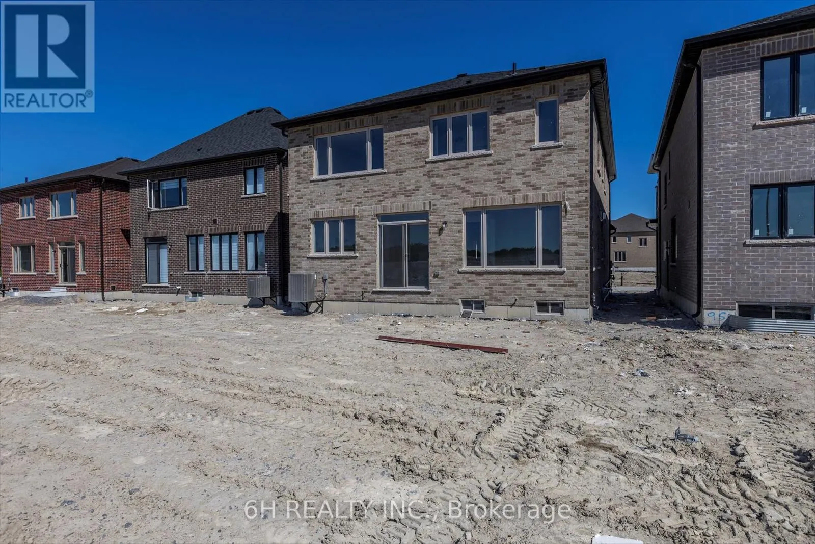 329 O'TOOLE CRESCENT