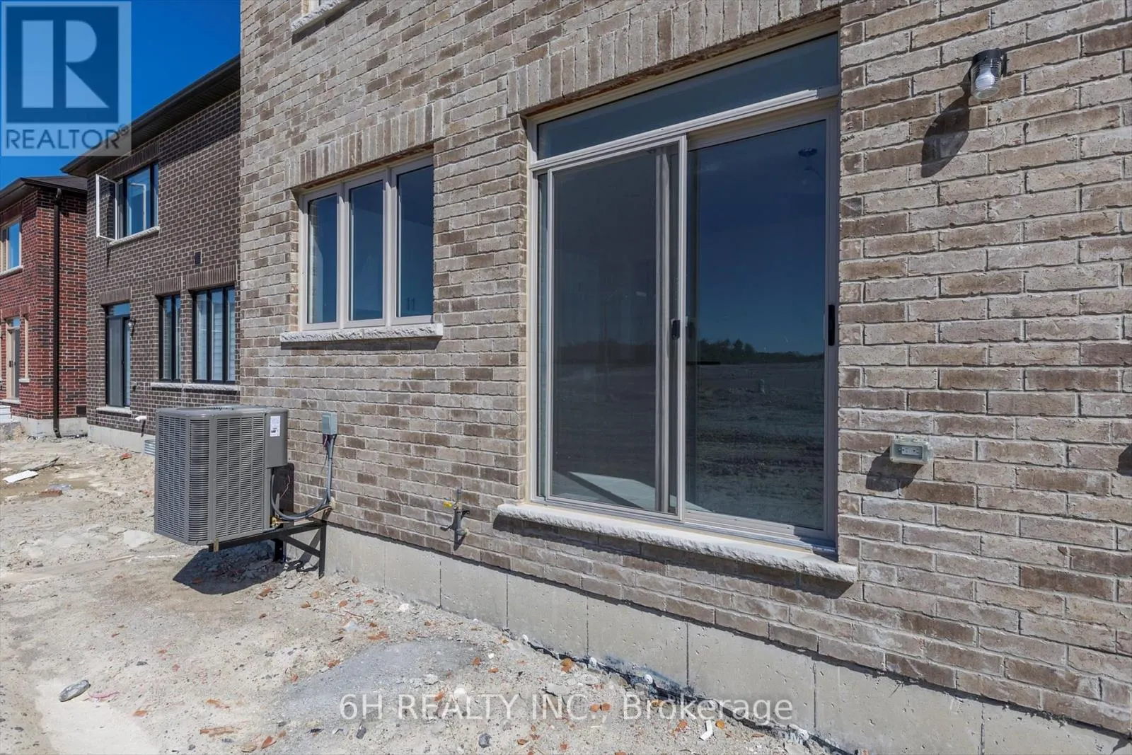 329 O'TOOLE CRESCENT