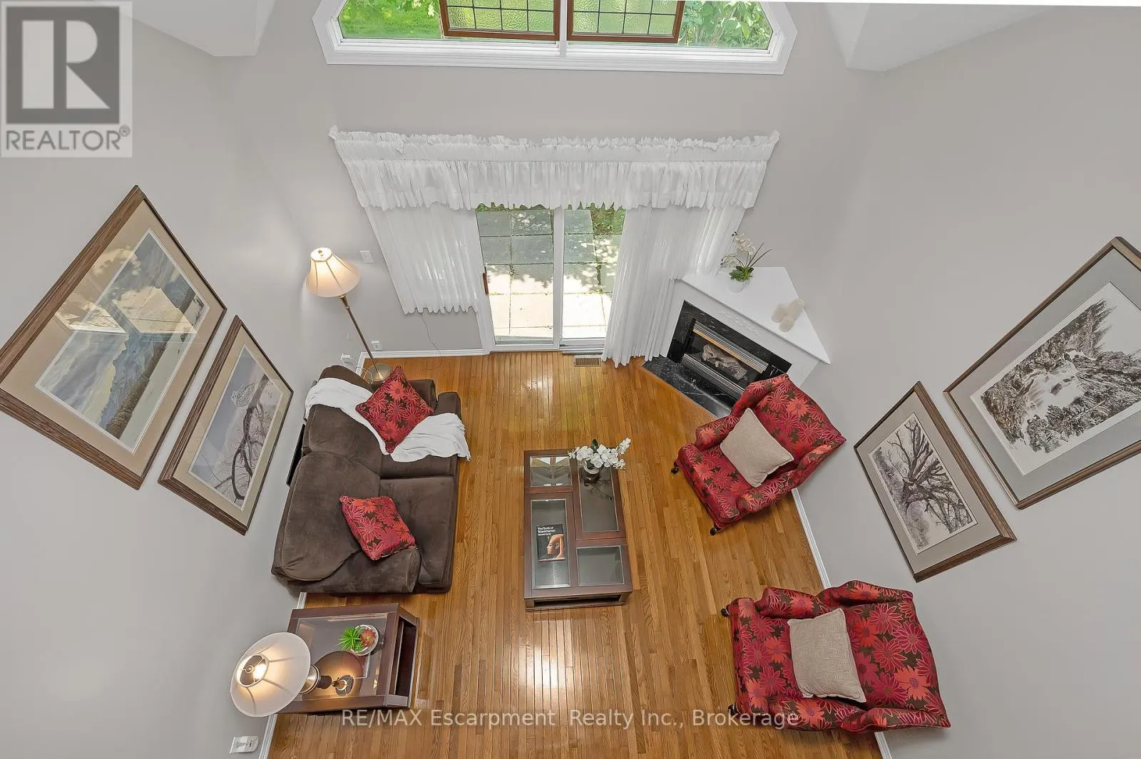 18 - 212 STONEHENGE DRIVE, #18