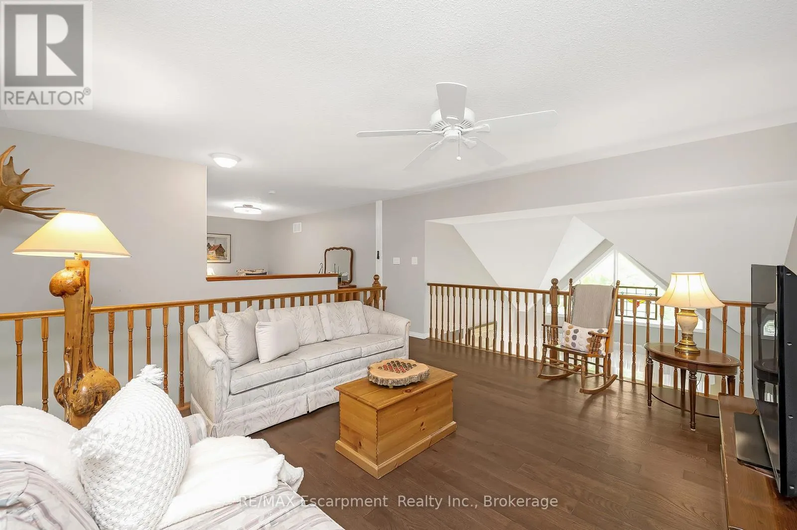 18 - 212 STONEHENGE DRIVE, #18
