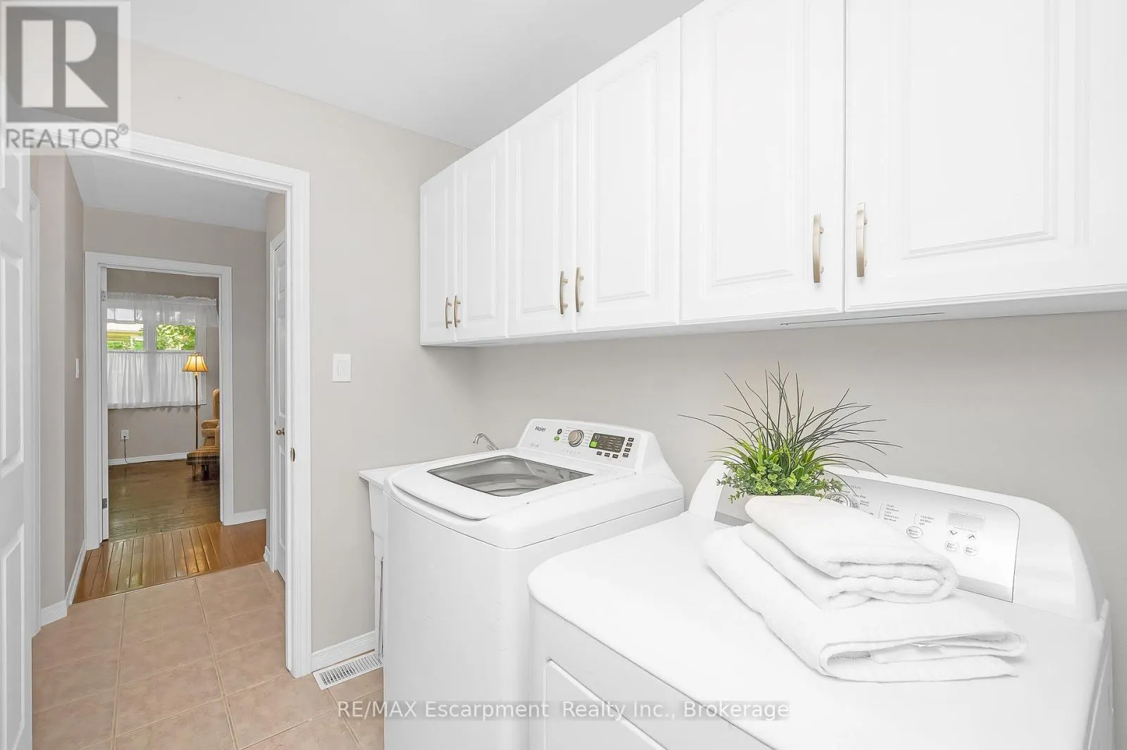 18 - 212 STONEHENGE DRIVE, #18