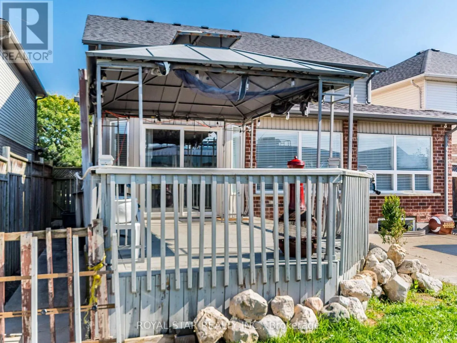 63 GREEN BANK DRIVE