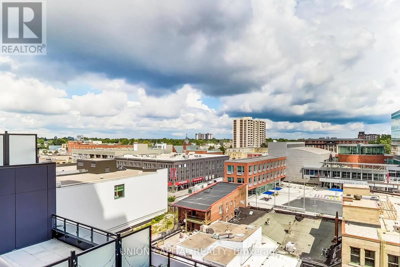801 - 60 CHARLES STREET W