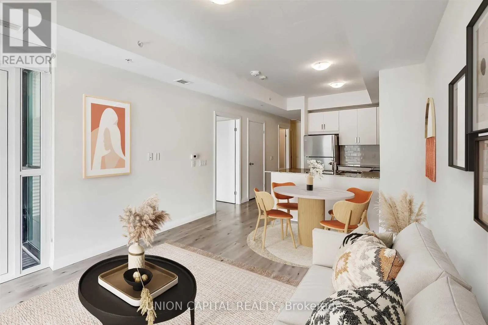 801 - 60 CHARLES STREET W