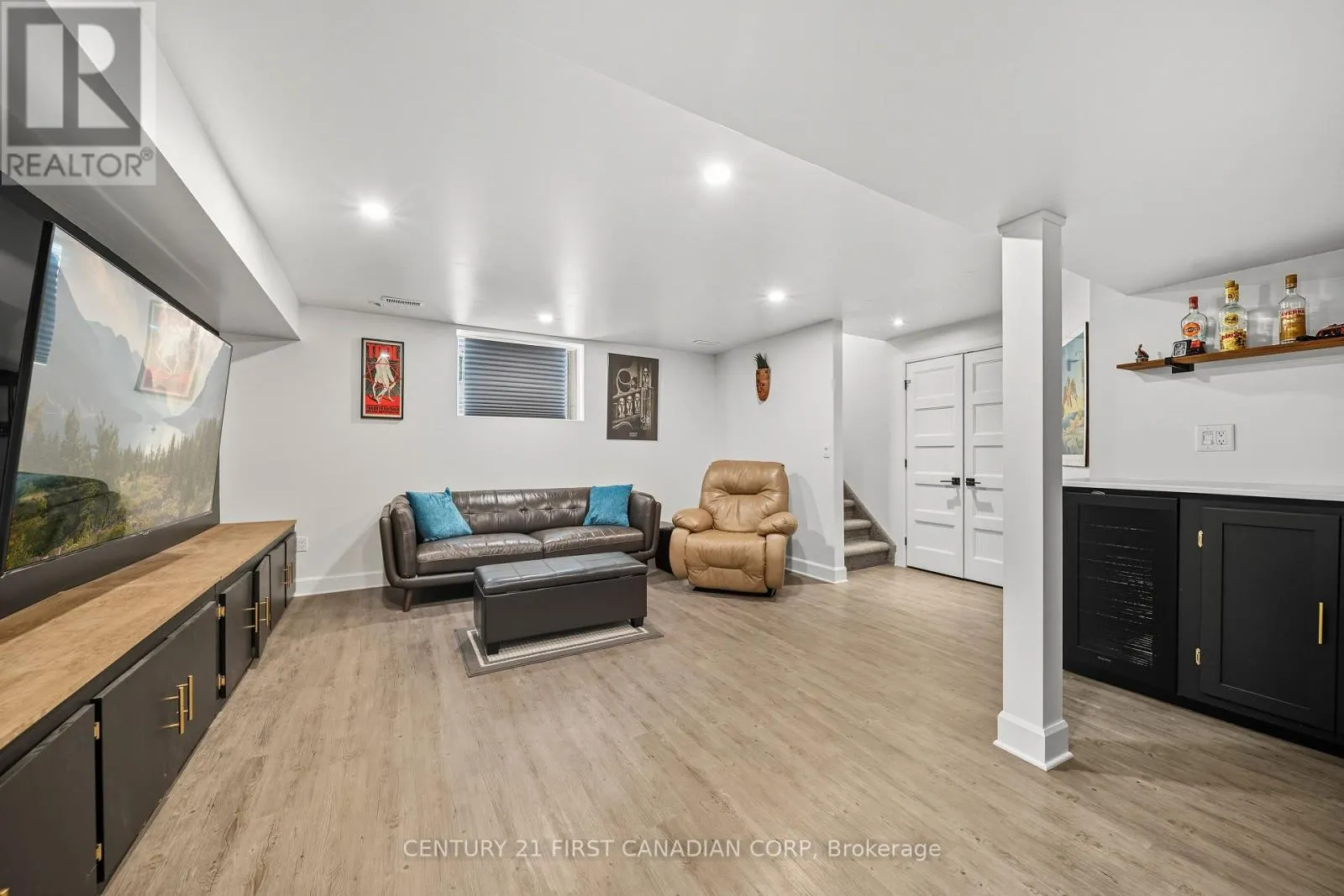 146 GILMOUR DRIVE