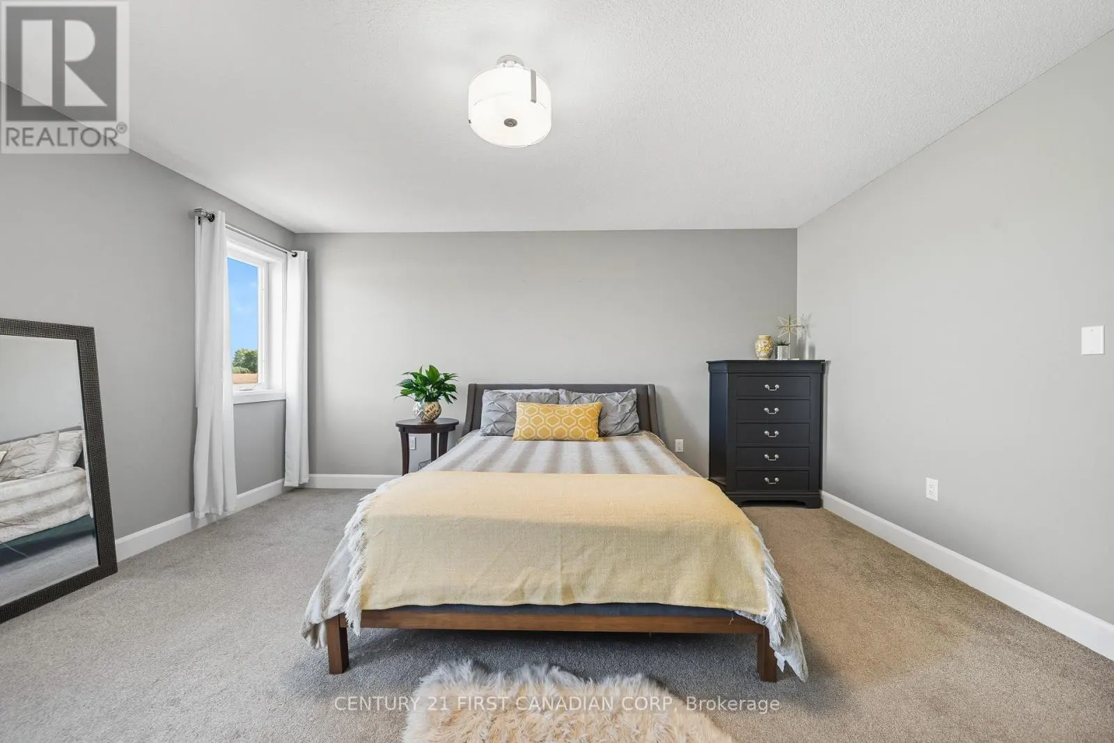 146 GILMOUR DRIVE