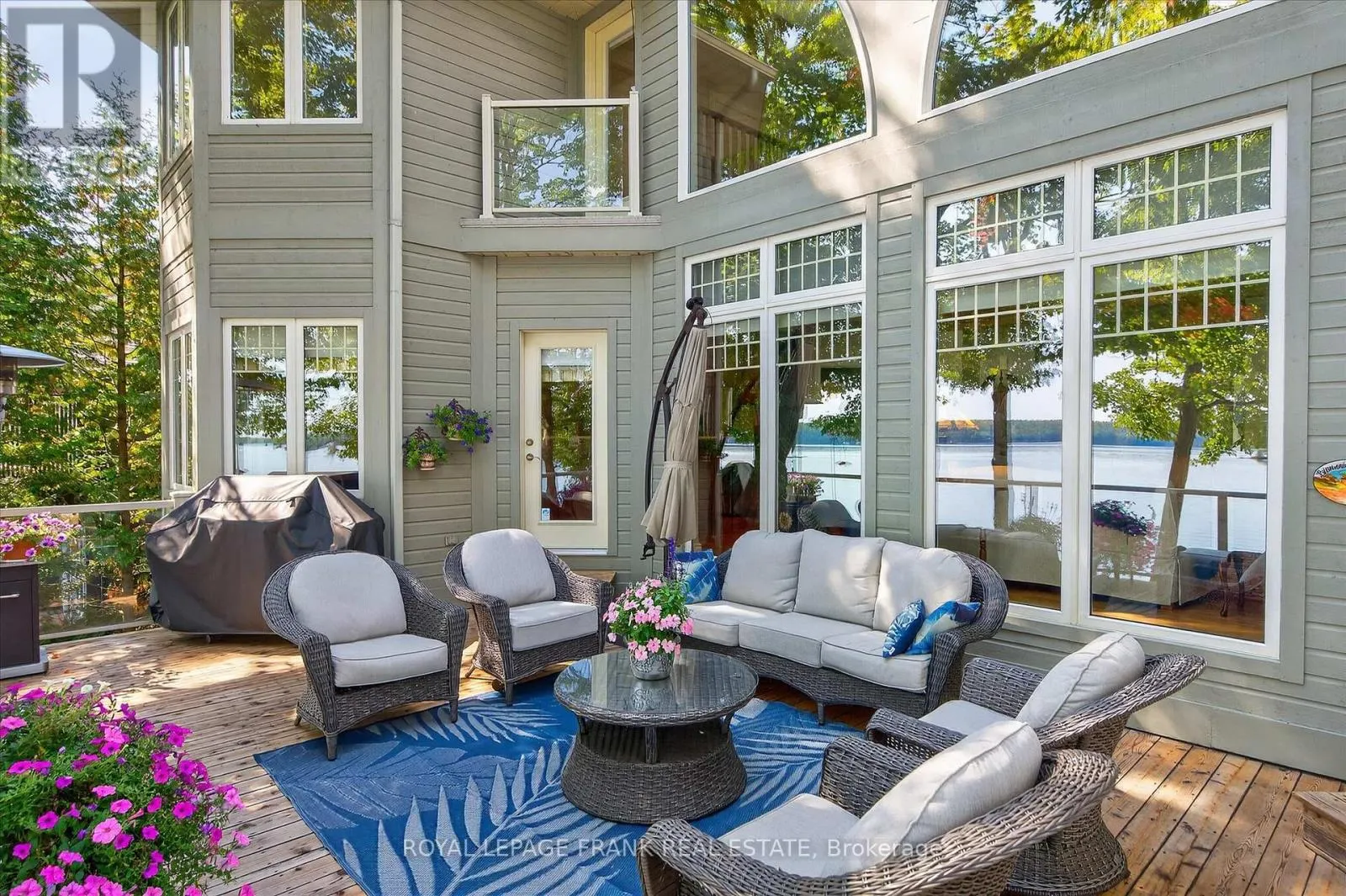 3081 BEACHWOOD DRIVE