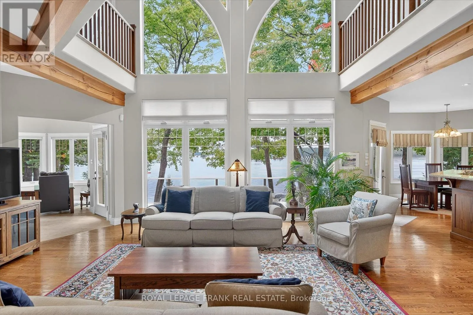 3081 BEACHWOOD DRIVE